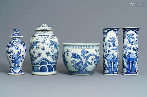 Four Chinese blue and white vases and a jardinière, 19th C.