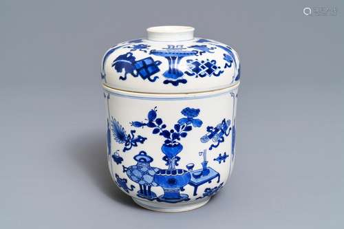 A Chinese blue and white jar and cover with antiquities design, Kangxi