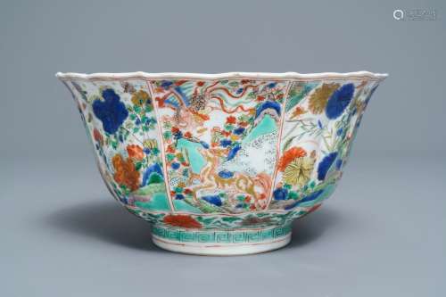 A lobed Chinese famille verte bowl, Kangxi