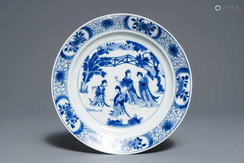 A Chinese blue and white dish with 'Long Eliza' playing music, Kangxi