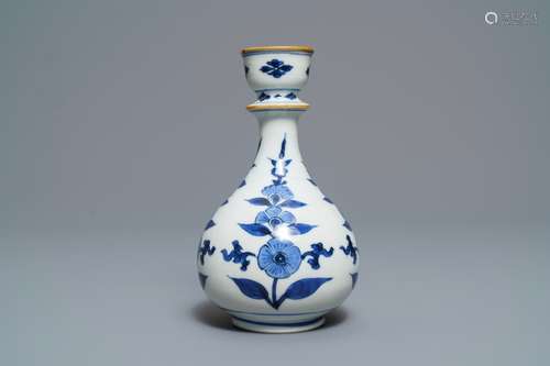 A Chinese blue and white floral huqqa base, Kangxi