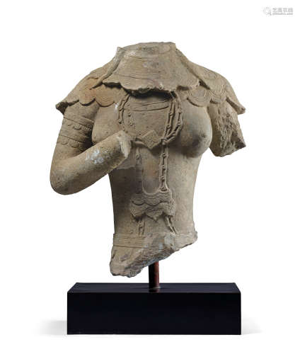 十三/十四世纪 尼泊尔石雕女神像