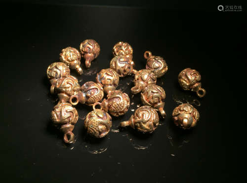 SEVENTEEN GILT BRONZE BUTTONS