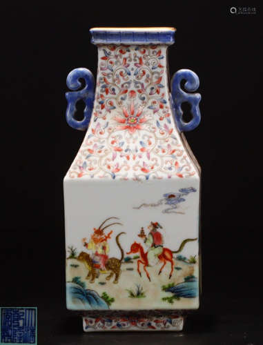 A PORCELAIN LACQUERED FIGURE PATTERN SQUARE ZUN VASE