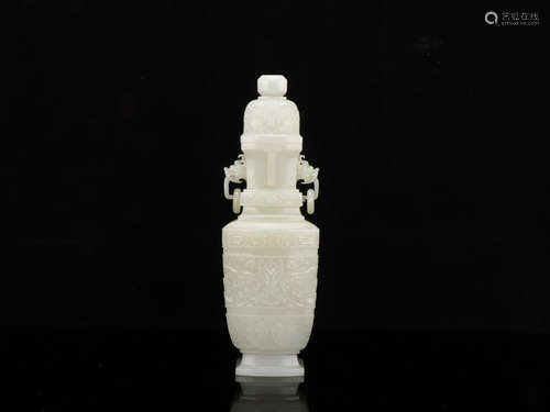 A HETIAN JADE BOTTLE WITH BEAST EAR