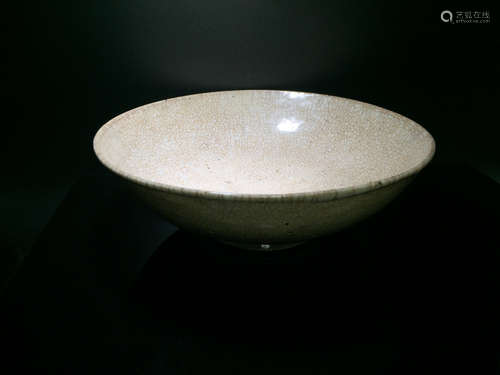 A GE YAO GLAZED BOWL