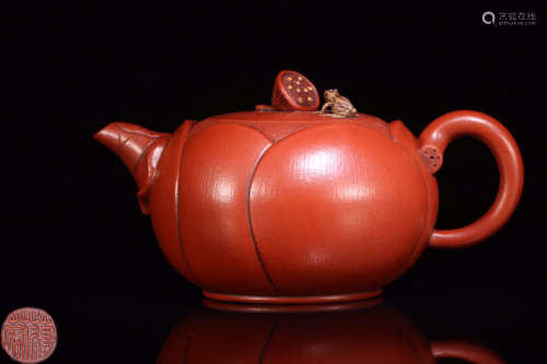 A ZISHA TEAPOT WITH MARKING&FROG COVER