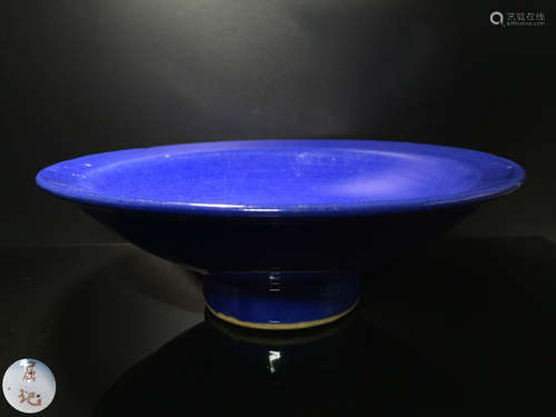 A BLUE GLAZED HIGH-HEEL BOWL