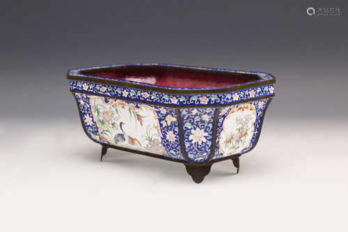 A Chinese Enamel Planter