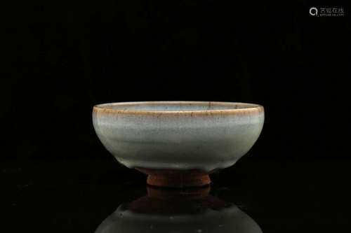 A Chinese Jun-Type Porcelain Bowl