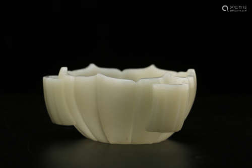 A Chinese Carved Jade Bowl