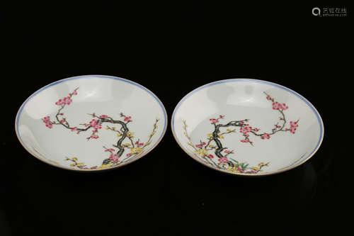 A Pair of Chinese Famille-Rose Porcelain Plates