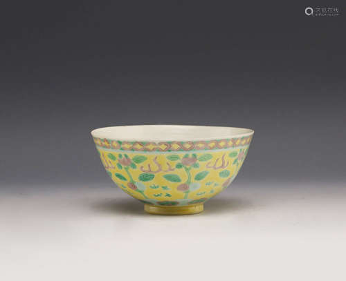 A Chinese Famille-Rose Porcelain Bowl