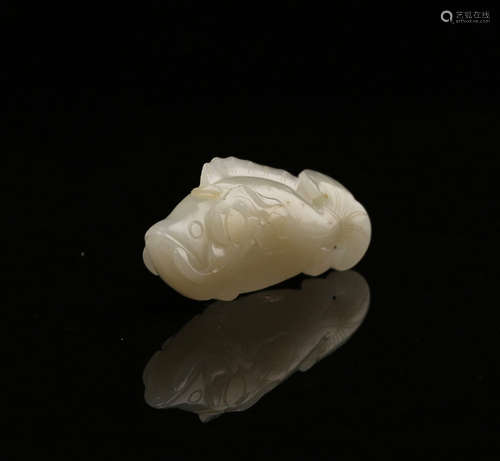 A Chinese Carved Jade Pendant