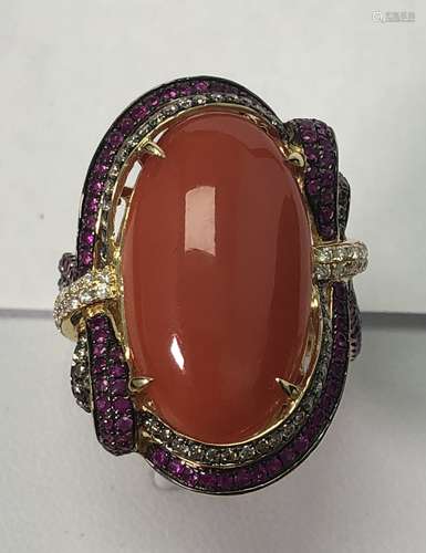 18K Yellow Gold Coral Ring