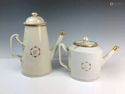 18th c Chinese export porcelain tea and coffee pot