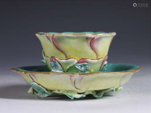 18c Famille rose porcelain cup with saucer Qianlong