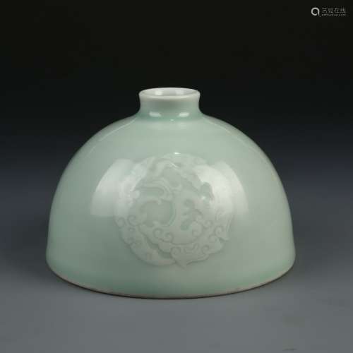 Celadon glazed porcelain bee hive water pot with mark