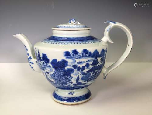 Blue and white porcelain tea pot