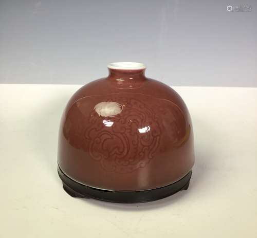 Red Glazed Porcelain Bee Hive Water Pot