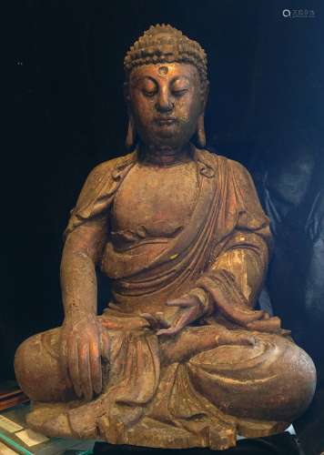 Rare Large Gilt and Lacquered Wood Shakyamuni Buddha