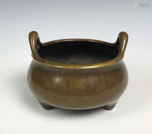 Bronze Tripod Censer with Mark