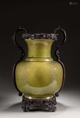 Chinese Antique Export Teadust Vase