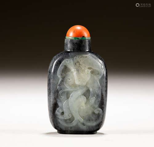 19th Chinese Antique Black White Jade Snuff Bottle