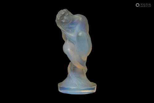 A RENÉ LALIQUE 'SIRÈNE' FROSTED AND POLISHED OPALESCENT