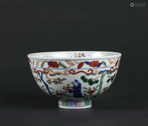 A Chinese Wu-Cai Porcelain Bowl