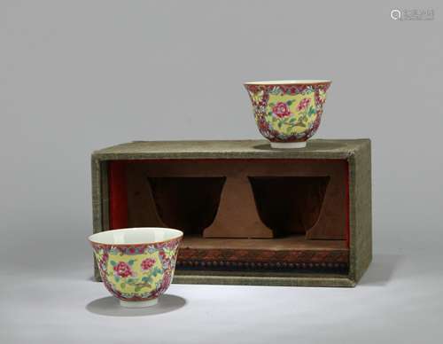 A Pair of Chinese Famille-Rose Porcelain Cups