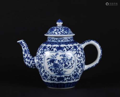 A Chinese Blue and White Porcelain Tea Pot