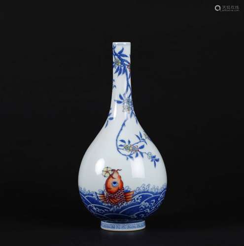 A Chinese Dou-Cai Porcelain Vase