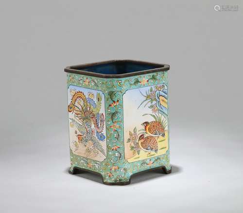 A Chinese Enamel Porcelain Brush Pot