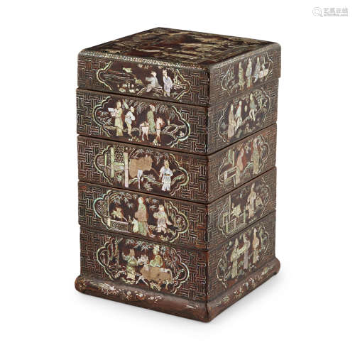 LAC BURGAUTÉ FOUR-TIERED BOX AND COVER