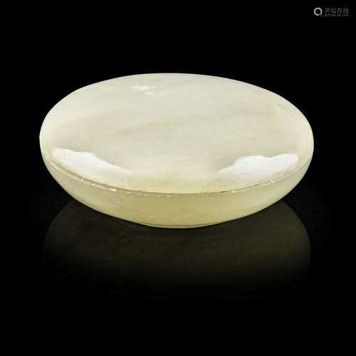 CELADON JADE CIRCULAR BOX AND COVER