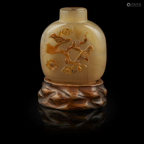 AGATE SNUFF BOTTLE