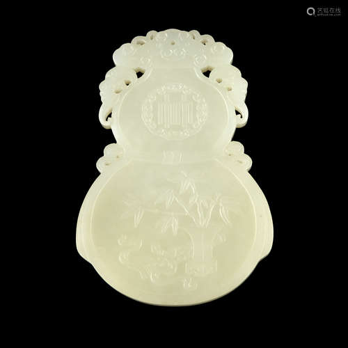 WHITE JADE DOUBLE-GOURD-FORM AMULET