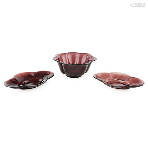 THREE AUBERGINE PEKING GLASS ARTICLES