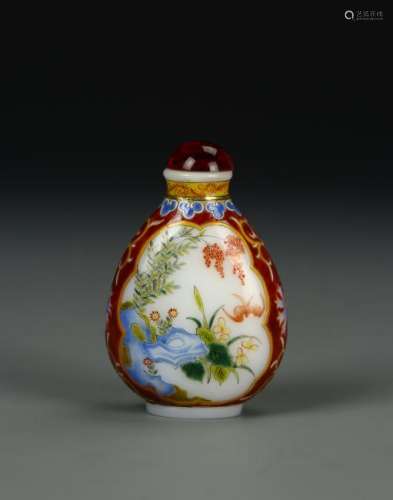 Chinese Enameled Glass Snuff Bottle