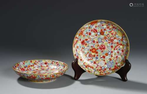 Pair of 'Mille-Fleurs' Dishes