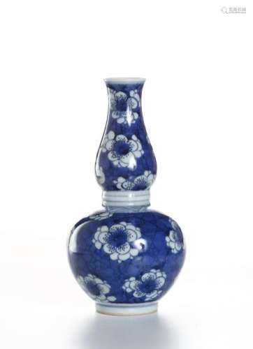 Blue and White Double-Gourd 'Prunus' Vase
