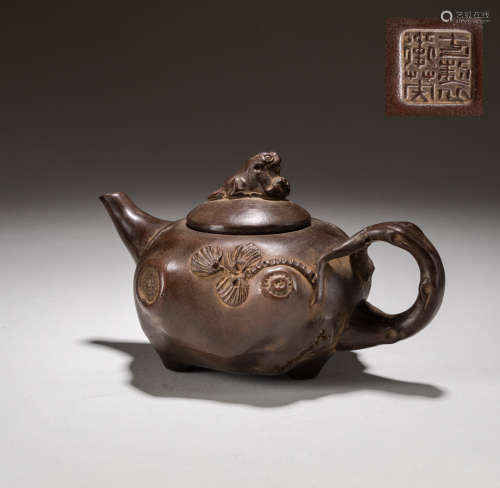 Chinese Antique Zisha Teapot