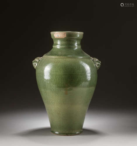 Ming Chinese Antique Longquan Celadon Vase
