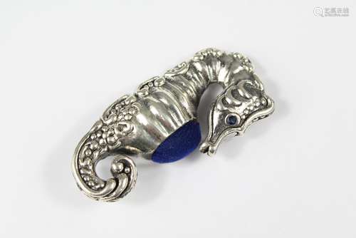 A Silver Pin Cushion, modelled as a sea horse, approx 50 mm h, approx 8