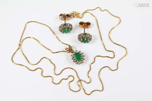 A 9ct Gold and Emerald Necklace and Earrings