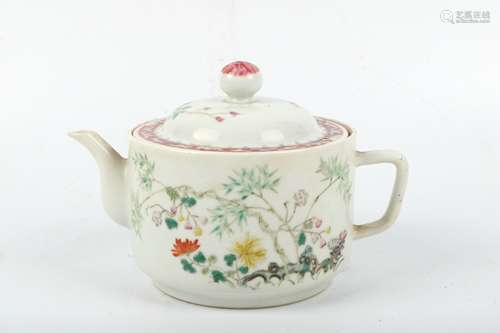 A Chinese Famille-Rose Porcelain Tea Pot