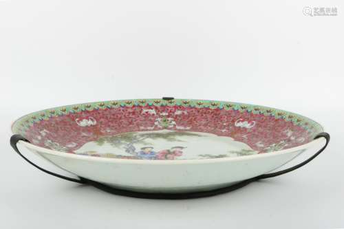 A Chinese Famille-Rose Porcelain Dish