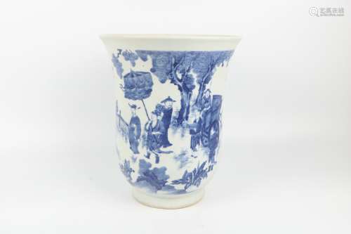 A Chinese Blue and White Porcelain Vase