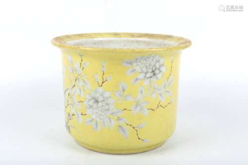 A Chinese Yellow Glazed Porcelain Planter